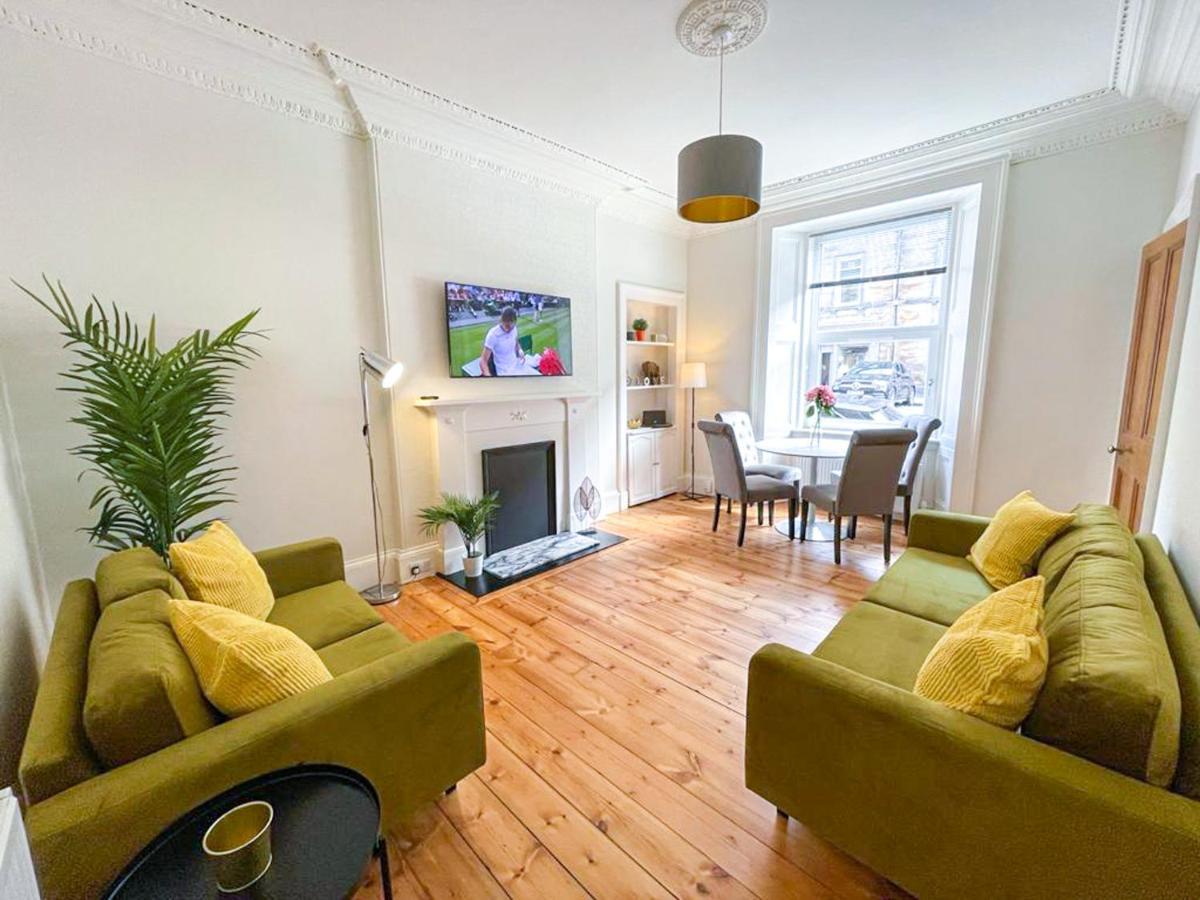 Desirable 2 Bed Apt Near Edinburgh Castle Exterior photo